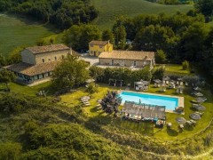 Agriturismo Acero Rosso